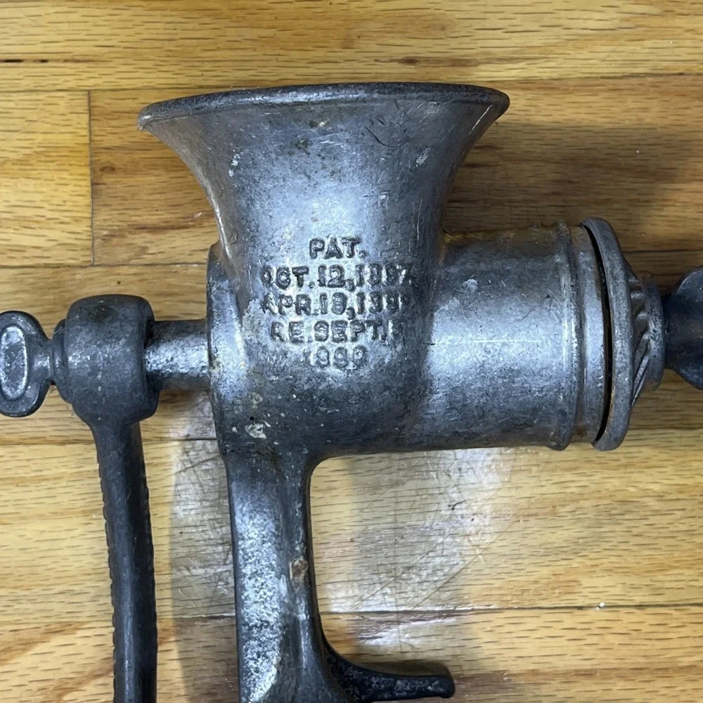 Vintage Universal Food & Meat Chopper Grindr No. 3 Made in USA‎